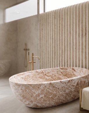 Bath tub